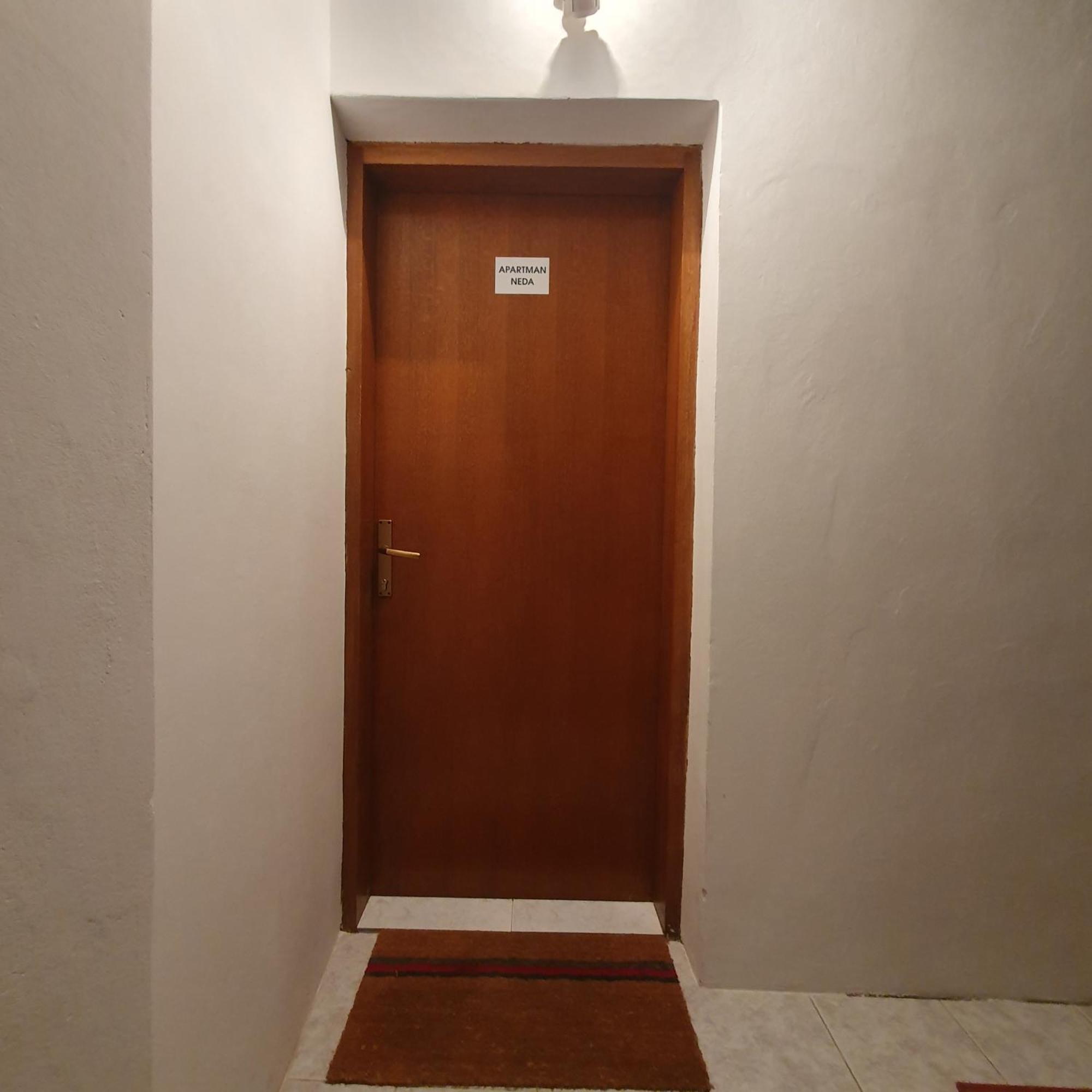 Apartman Neda Jablanac Eksteriør billede